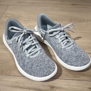 Women's Stylish Gray Knit Sneakers